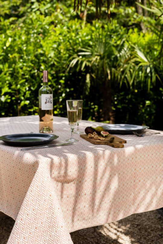 LAZE buiten tafelkleed ‘Diamond’ roze