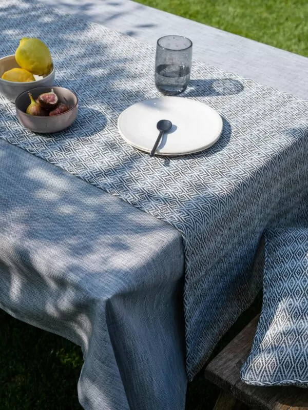 LAZE outdoor table runner ‘Diamond’ grey