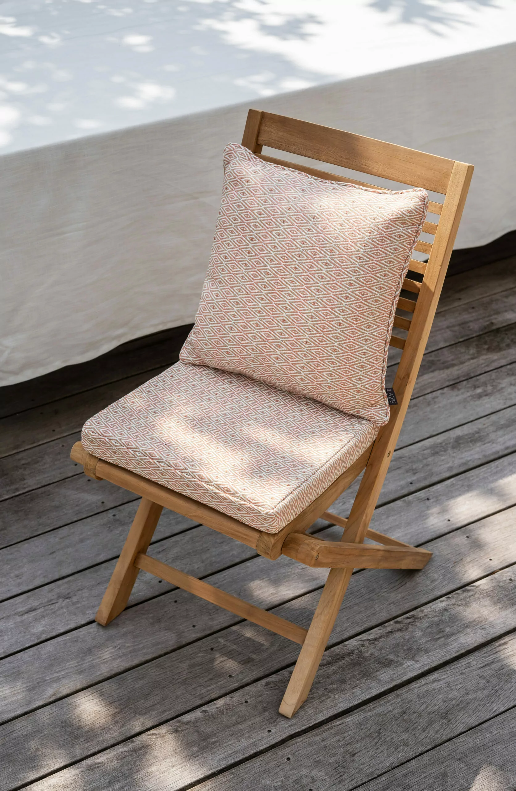 LAZE outdoor chair pad and decorative cushion diamond blush