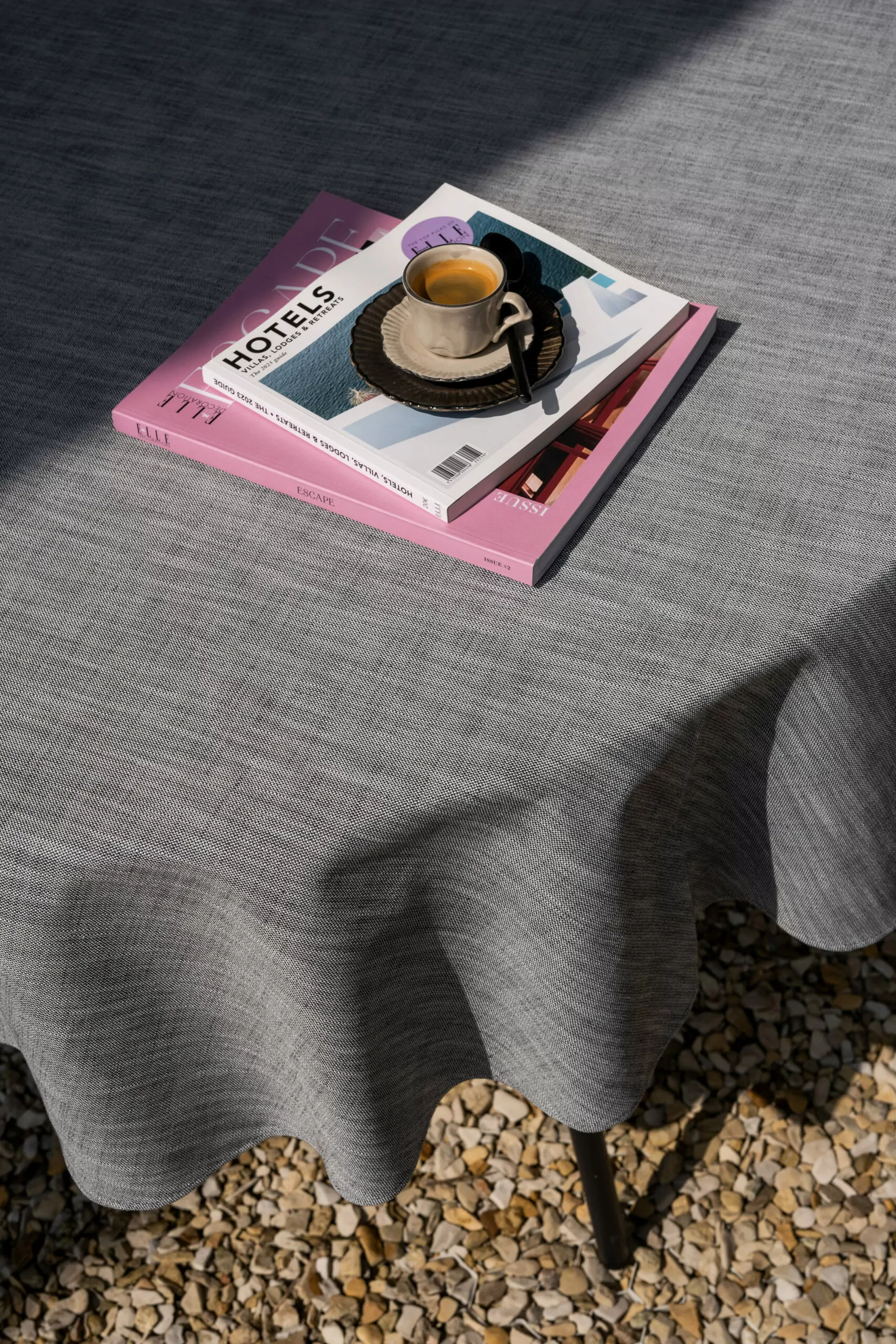 LAZE round outdoor tablecloth ‘Misty’ dark grey – 165 cmm
