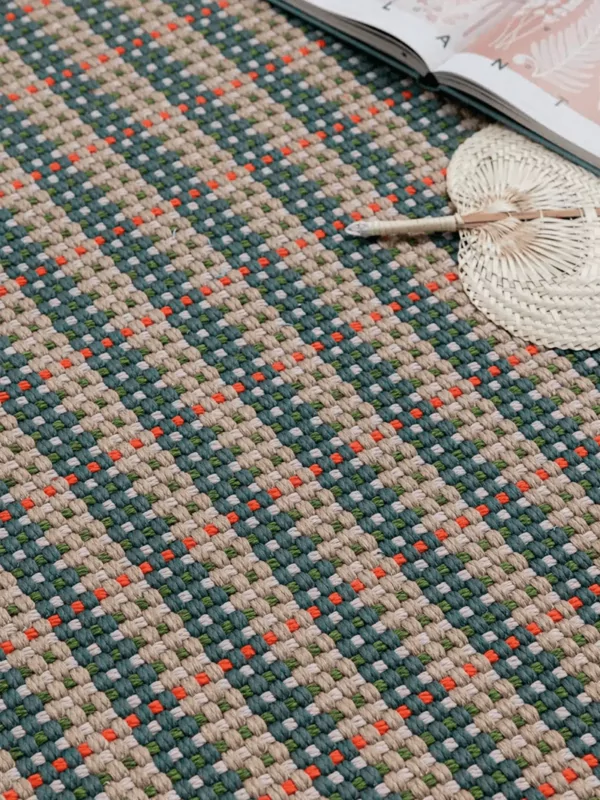 Buitenkleed sisal look met kleurencombinatie 7 close-up met waaier